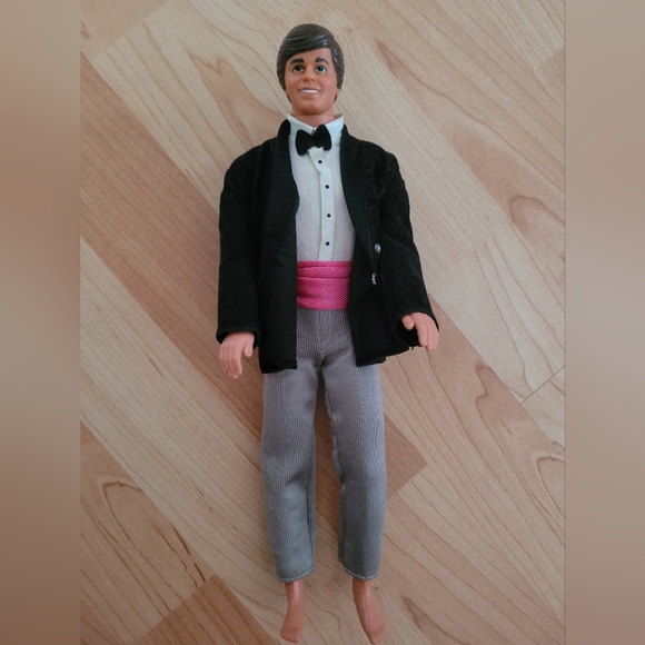 1985 Day to Night Ken by Mattel - Picture 1 of 4